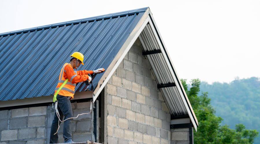 Expert new roof installation services in East Bank, WV